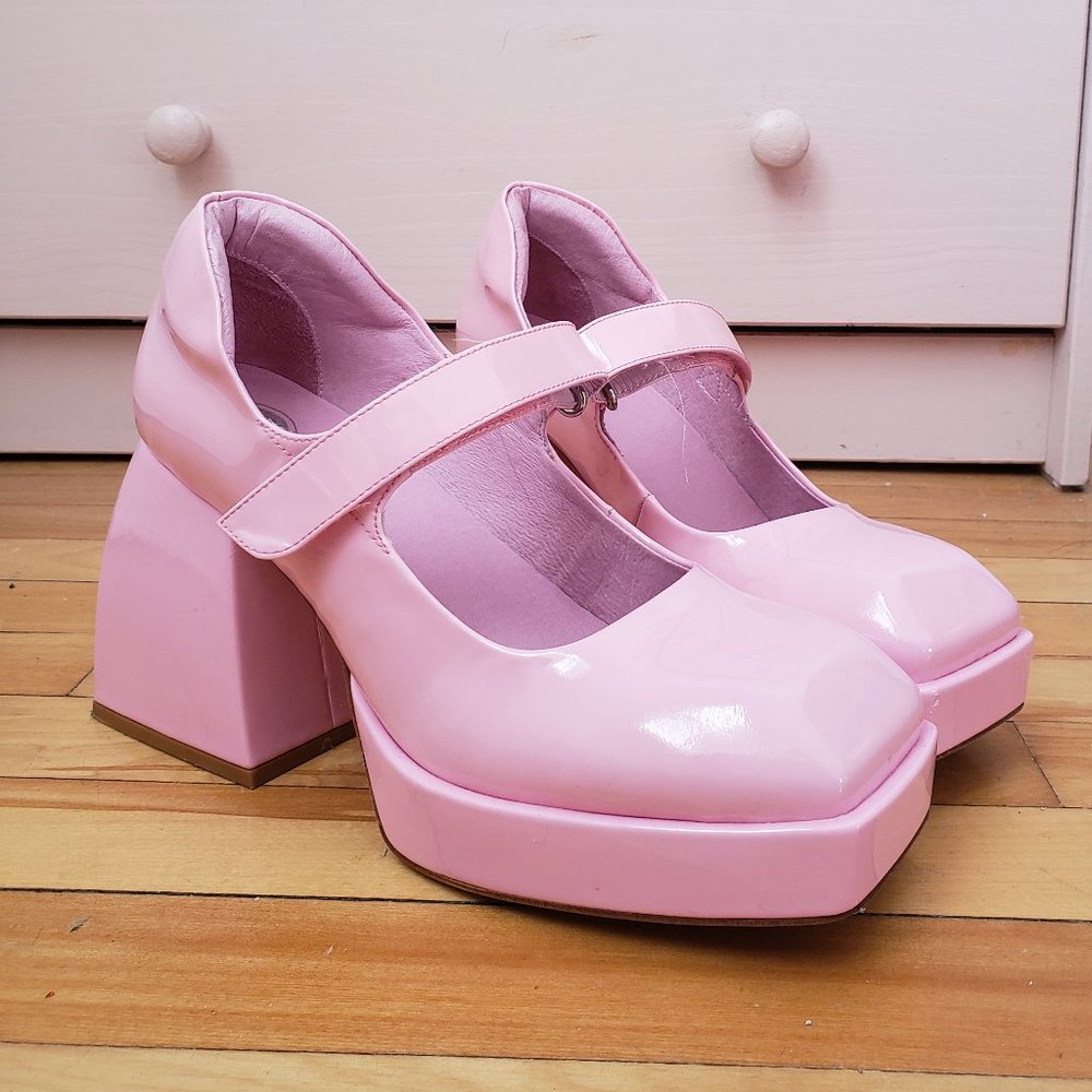 B2 Pink Leather Mary Janes size 8.5